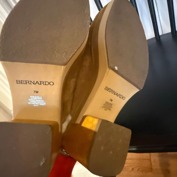 Bernardo Anthropologie sky sherpa lined wooden clogs size 7 - Picture 8 of 12